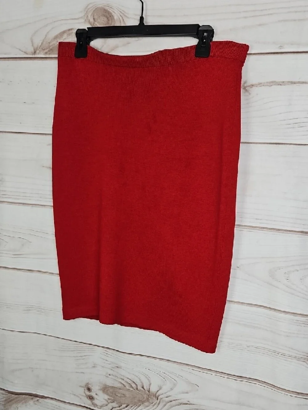 St. John Evening by Marie Gray Vintage Red Knit Pencil Skirt | Size 6 - Picture 3 of 13